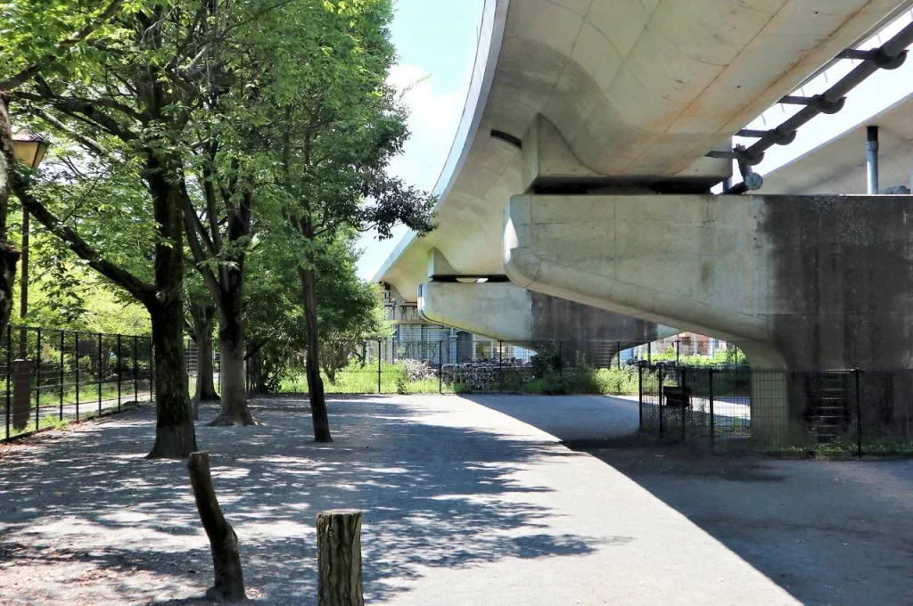 「海の公園」犬の遊び場